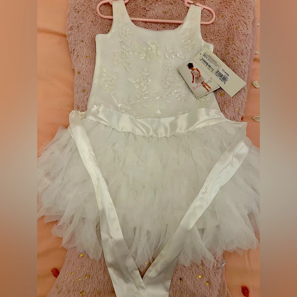 Brand new beautiful girls dress